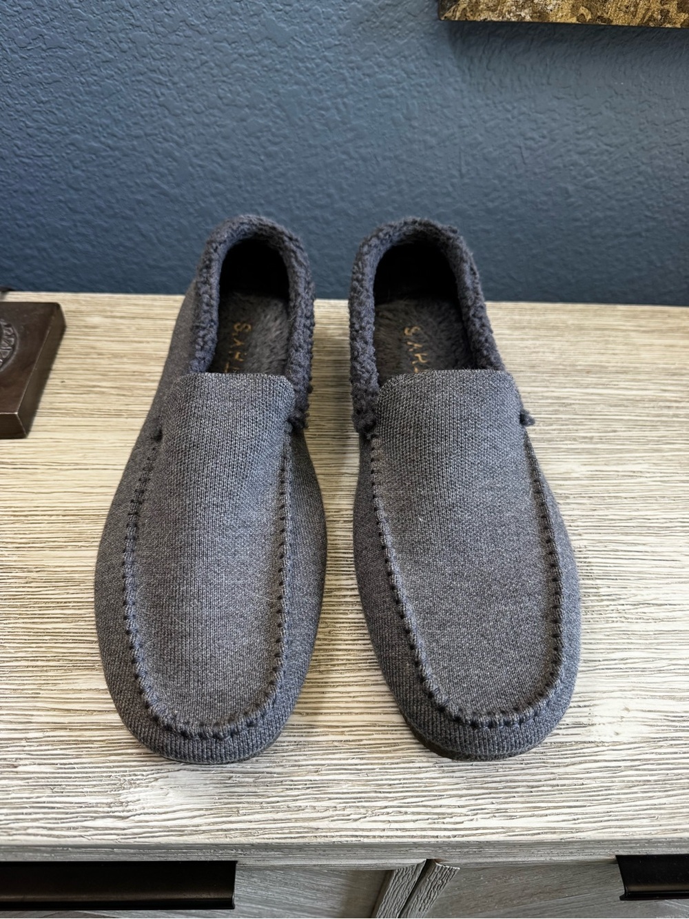 Rothy's Men's Charcoal Gray Knit Slippers
